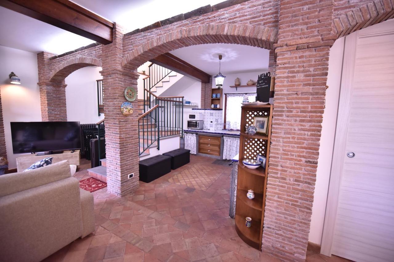 Villa Caterina, Alle Pendici Del Vulcano Etna Viagrande Exterior photo