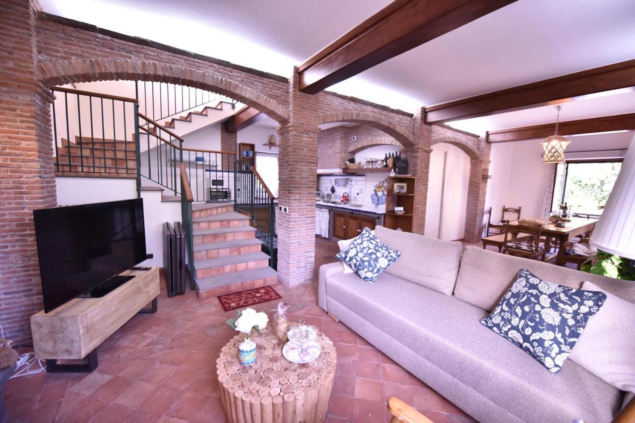 Villa Caterina, Alle Pendici Del Vulcano Etna Viagrande Exterior photo